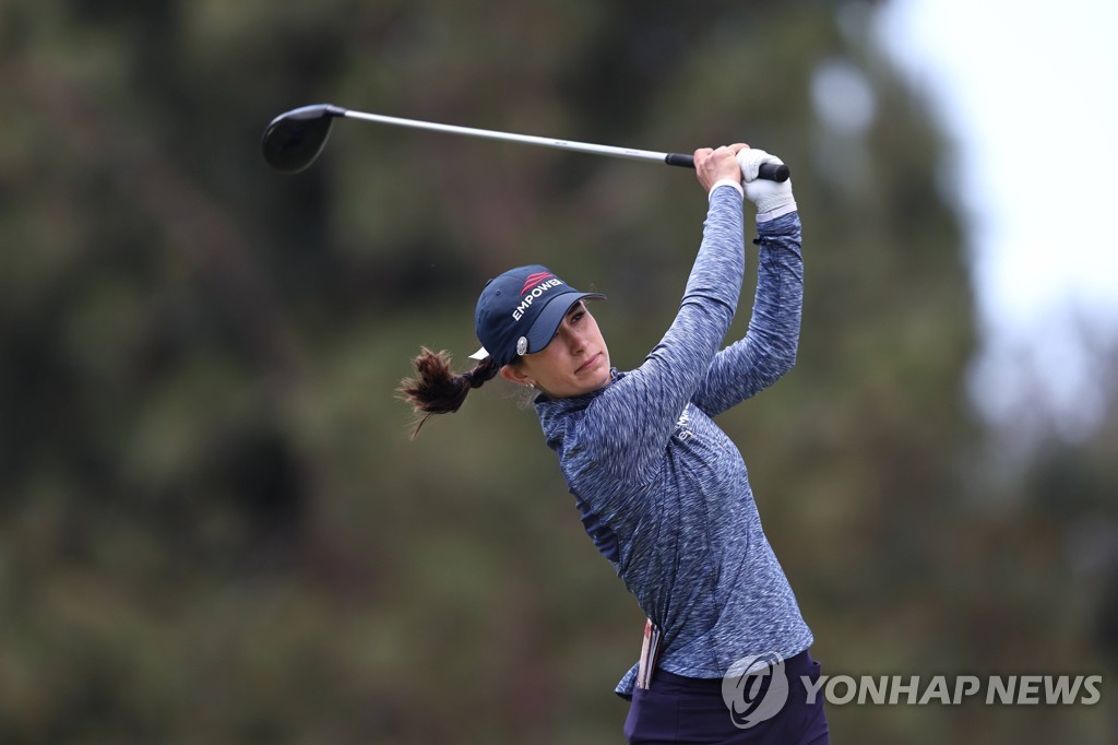 유해란, LPGA 투어 LA 챔피언십 3R 공동 2위…선두와 2타 차