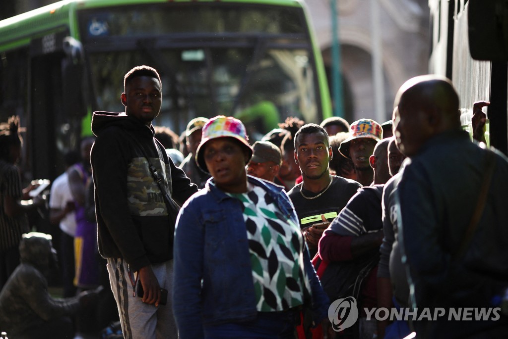 갱단 천하·무정부상태 아이티서 '묻지마 멕시코行' 크게 늘어