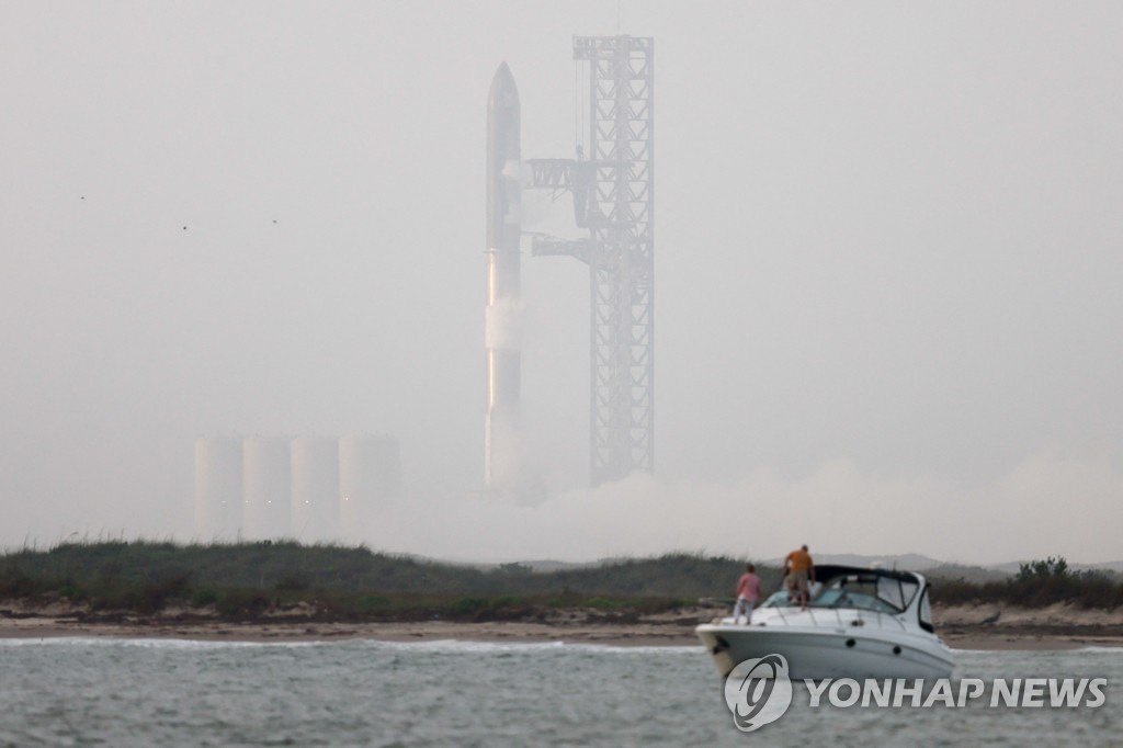 [2보] 스페이스X 우주선 '스타십' 첫 지구궤도 시험비행 발사