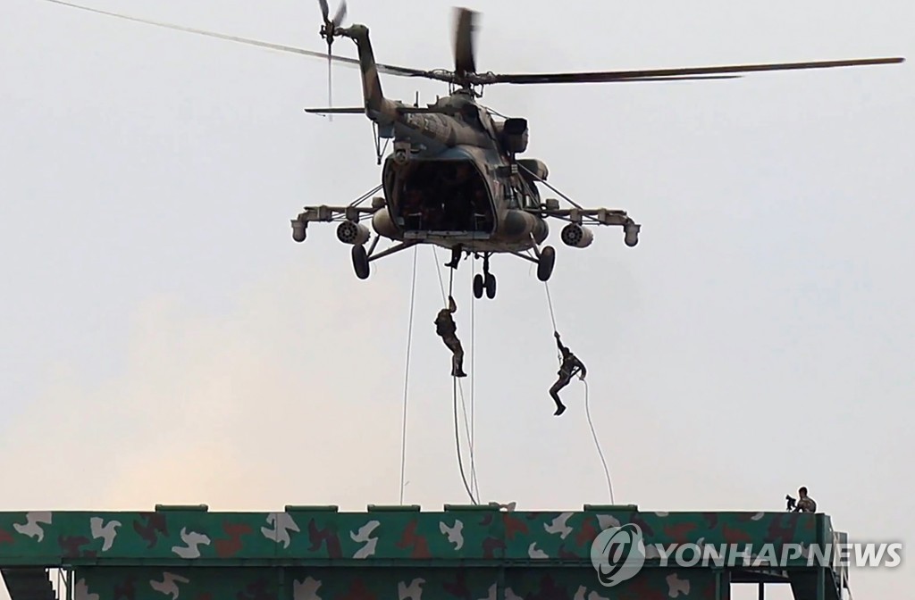 "우크라, 쿠르드족 손잡고 시리아내 러군 공격 계획했었다"