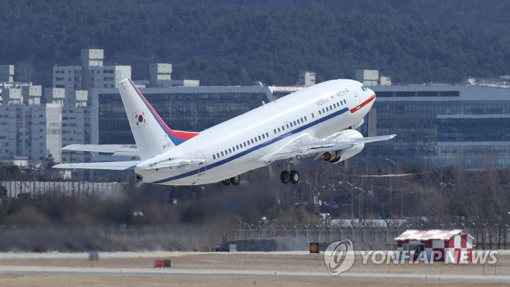 대통령 전용 '공군 2호기' 임차로 결정…5년간 2천800억