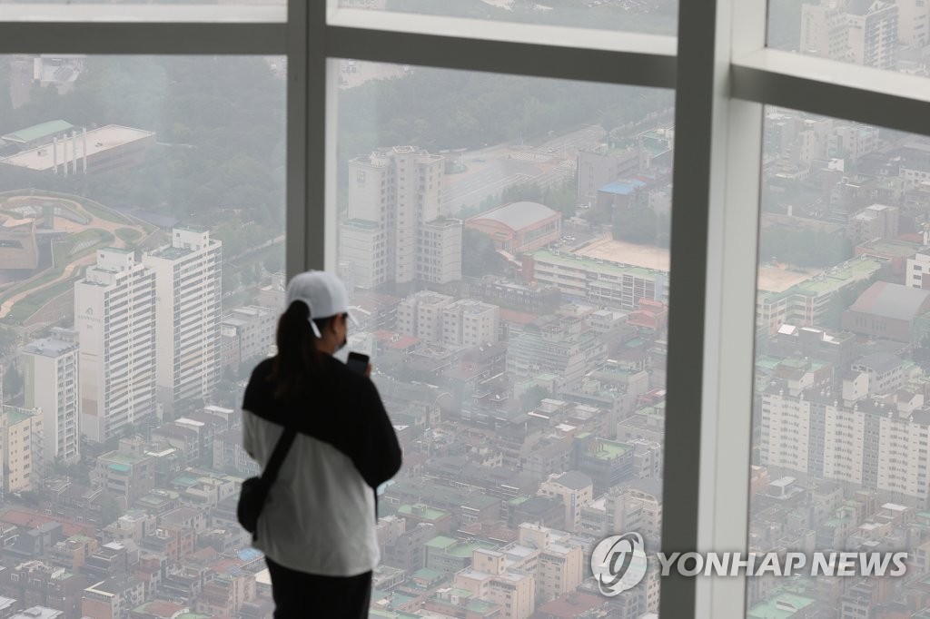 "부동산 경기 연착륙 전망…부동산PF·전세시장 관리 필요"