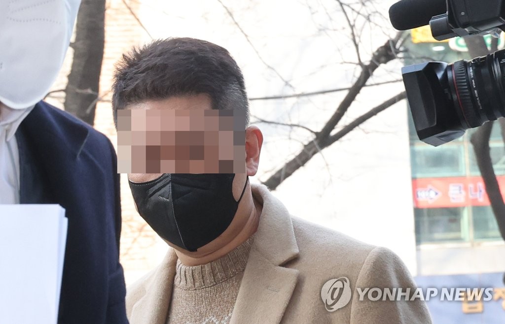 '빗썸 관계사 배임·횡령' 강종현, 공판서 혐의 부인