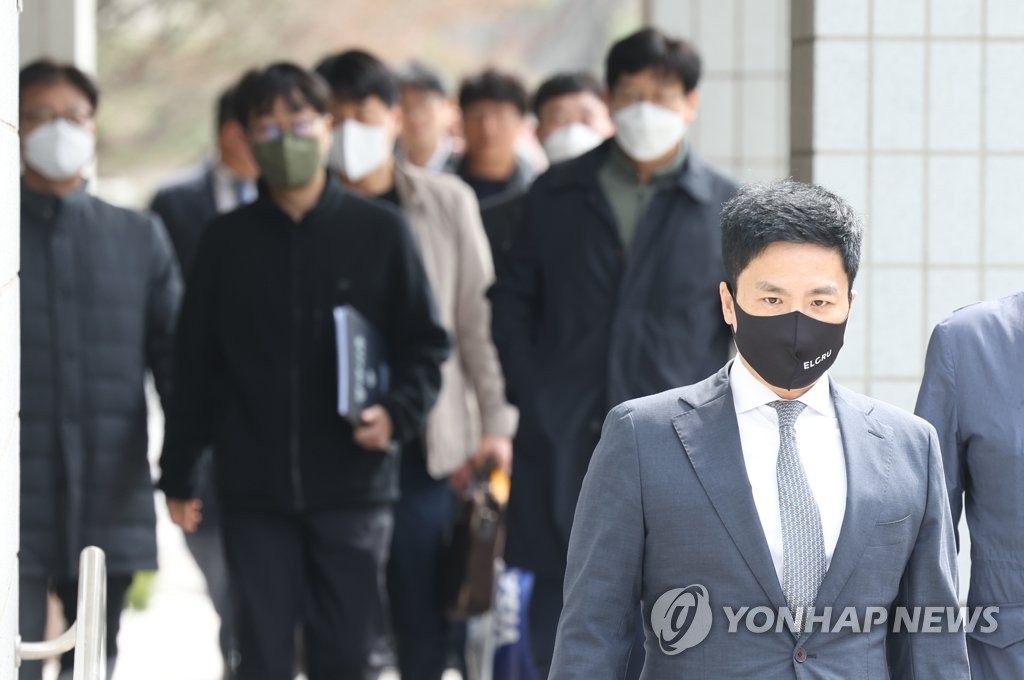 '200억대 횡령·배임' 김용빈 대우조선해양건설 회장 기소