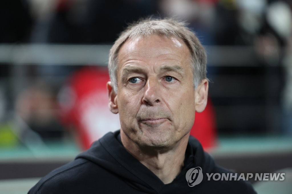 클린스만 활동하는 UEFA 자문위, '핸드볼 반칙 완화' 권고