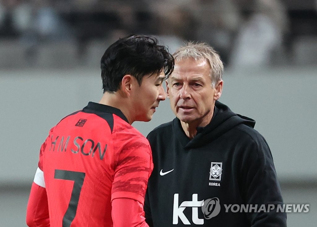 축구 국가대표 클린스만 감독, 유럽파 점검하고 26일 귀국