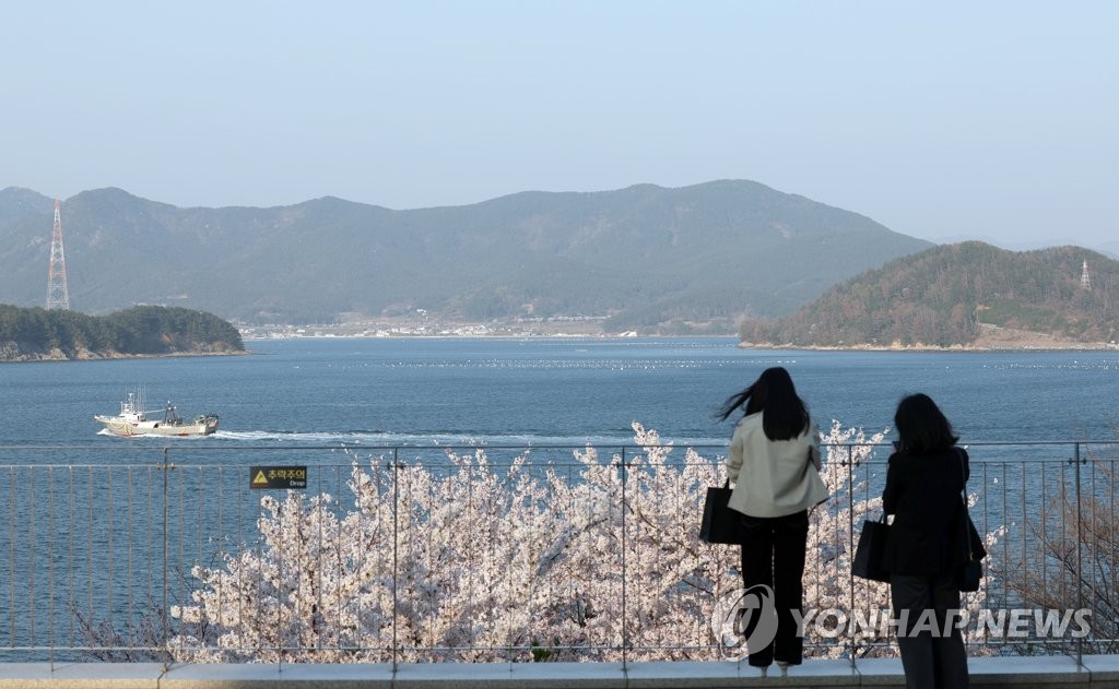 부산·울산·경남 대체로 맑음…낮 최고 18∼22도