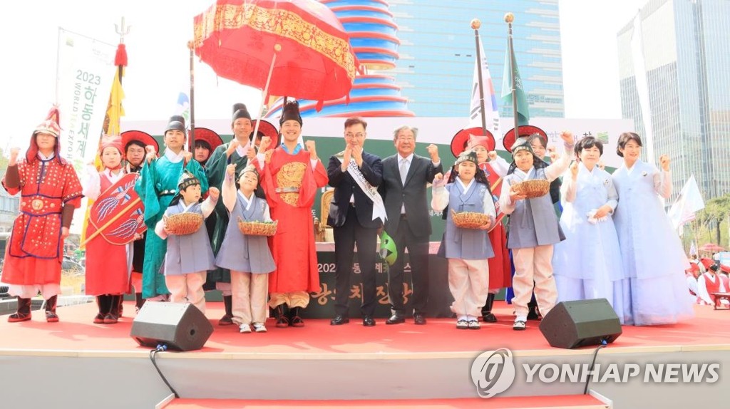 [세계가 반한 우리 차] ⑤차 특별시서 하동세계차엑스포 즐긴다