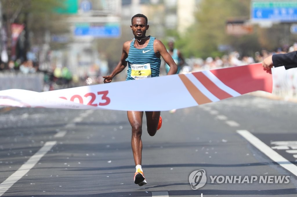 1만5천명 완주…대구국제마라톤대회 4년 만에 성황리 마무리