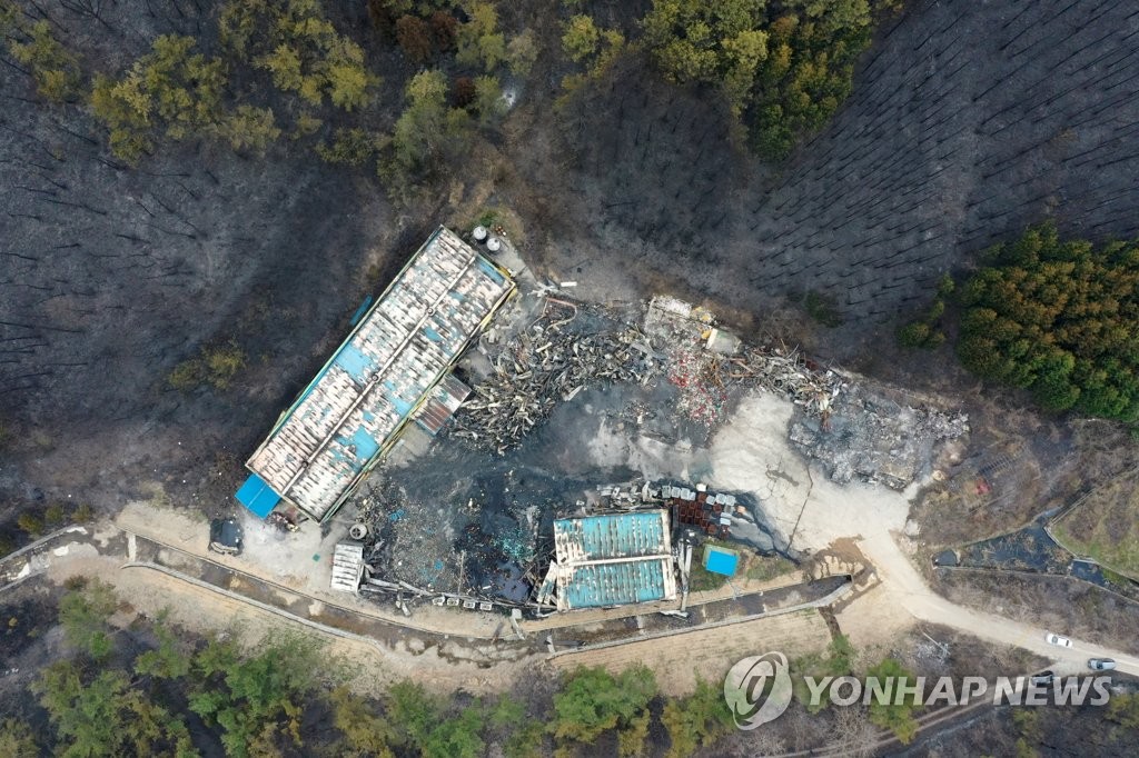 [르포] "시뻘건 불길 순식간에" 대피한 함평 주민들 한숨