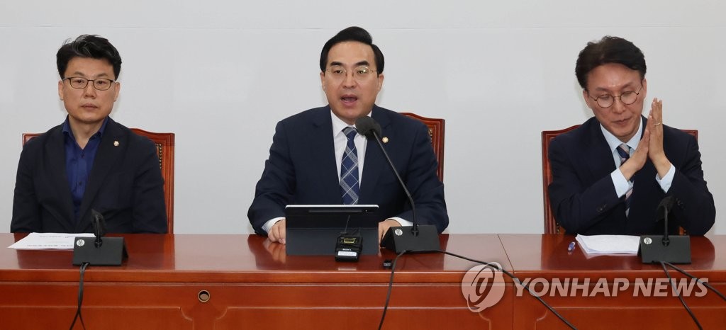 박홍근, 당정 양곡법 대안에 "있던 소 내쫓고 외양간 고친 격"