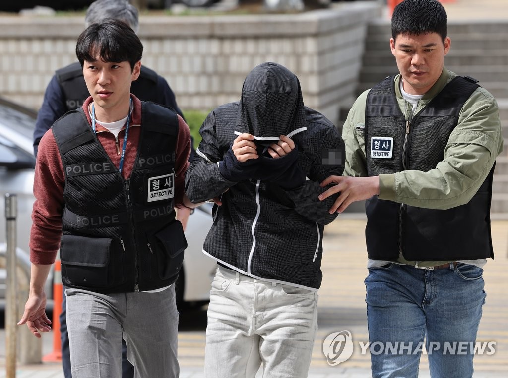 '강남 납치살인' 의뢰 혐의 재력가 부인도 체포