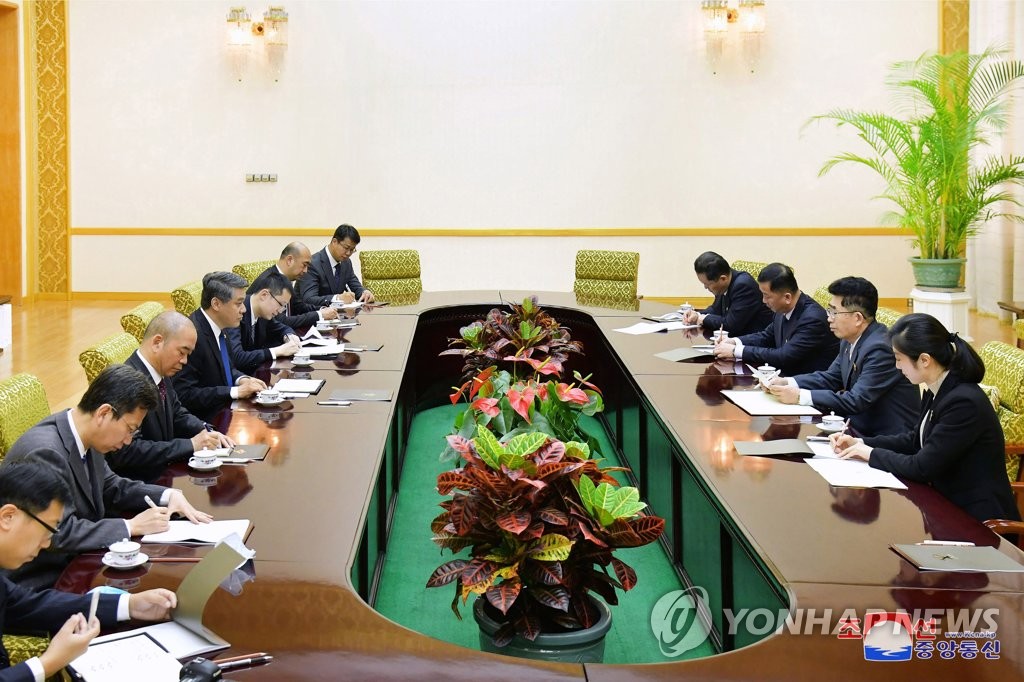 시진핑, 김정은에 구두친서…"3연임 축하감사…전략적인도 강화"(종합)