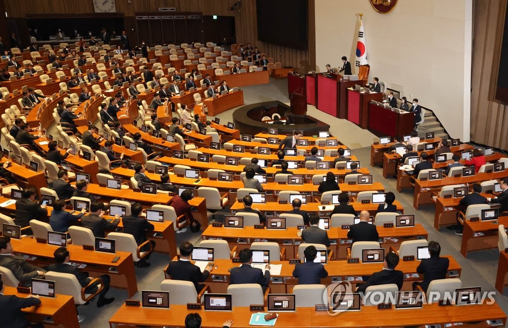 김의장 "선거제 개편, 이르면 5월 중 마무리…위성정당 없애야"