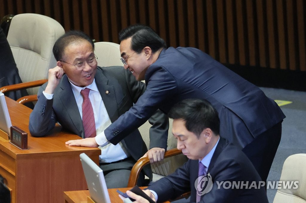 '백가쟁명'으로만 끝난 20년 만의 전원위…공은 다시 정개특위로