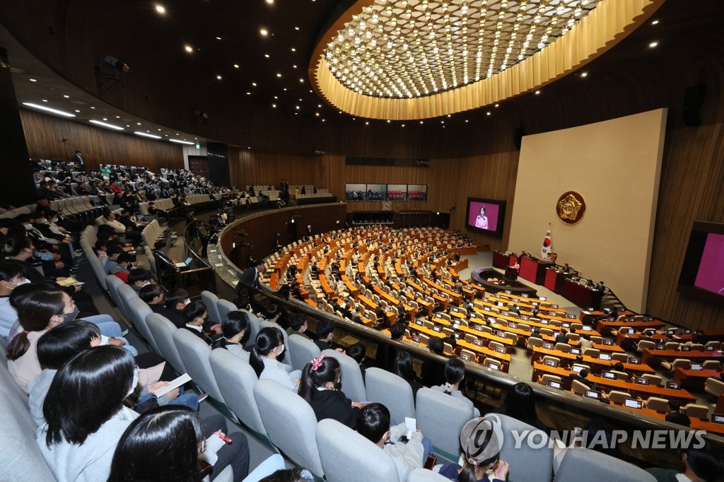 전원위 마지막 날…의원정수 갑론을박 속 '위성정당' 반성도