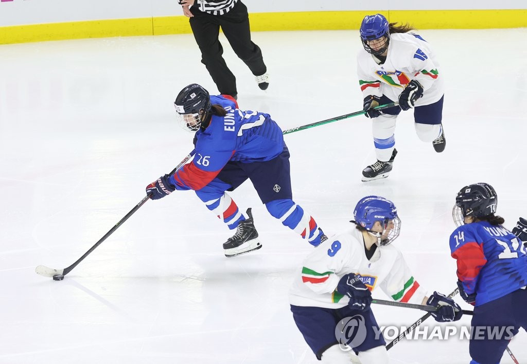 한국 여자 아이스하키, 세계선수권 첫 경기서 이탈리아 제압