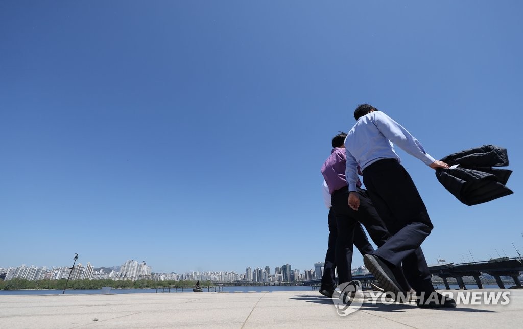 오늘 중부내륙 곳곳 한낮 '30도'…내일은 남부지방이 '초여름'