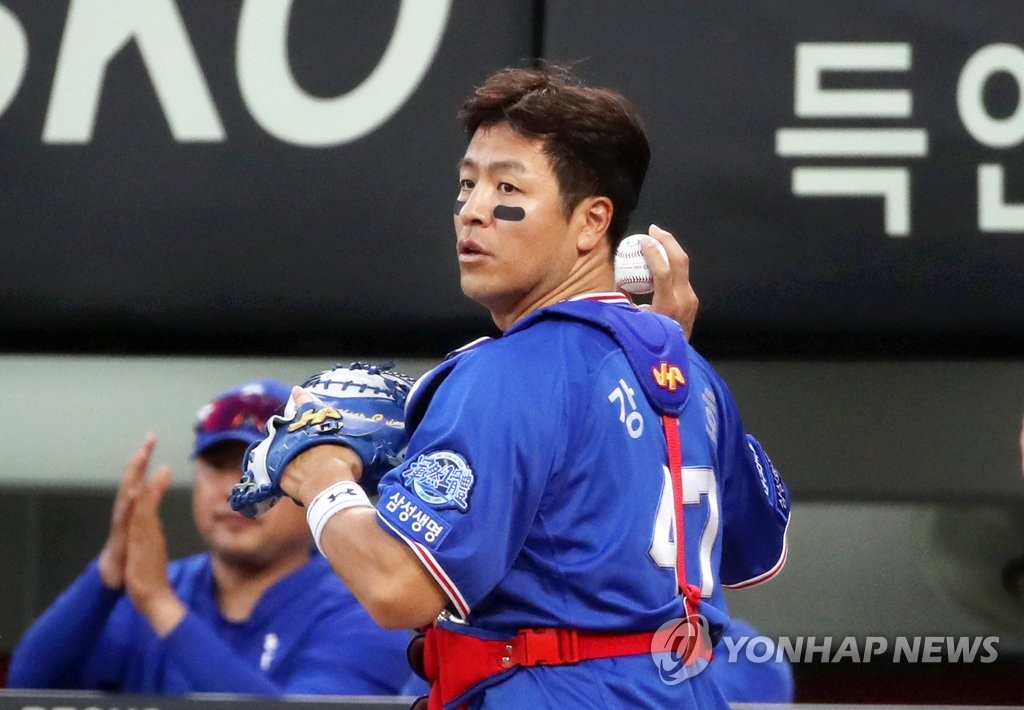 롯데, 키움 꺾고 10년 10개월 만에 7연승…1위와 반 경기 차(종합)