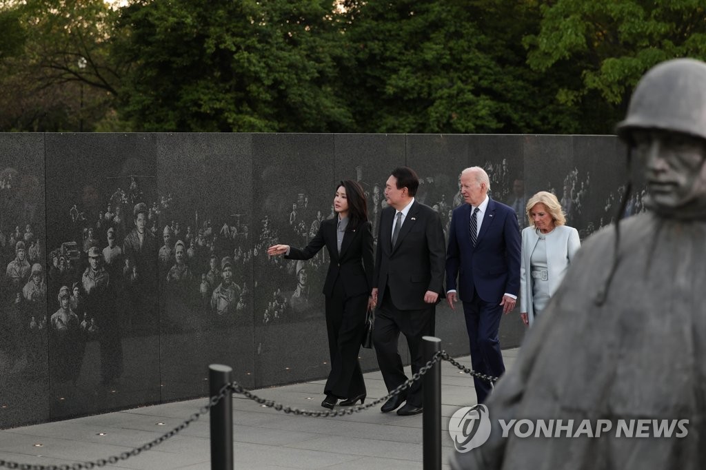 냉전 시기 나토처럼…한미협의체 만들어 '핵우산 우려' 불식