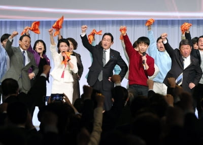 日 광역지자체장 선거, 여야 맞대결 펼쳐진 두 곳서 여당 승리 확실