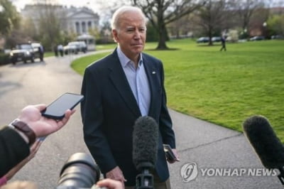 바이든 "美 인플레 진전됐지만 안 끝나…디폴트 위협 제거해야"