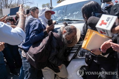 멕시코, 화재참사 이주자센터 폐쇄…현장 찾은 대통령, 항의받아(종합)