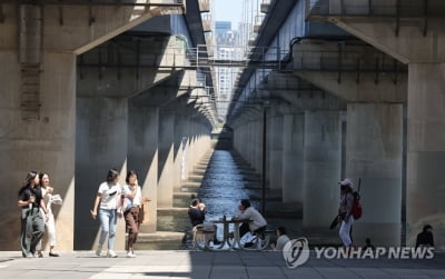 오늘 중부내륙 곳곳 한낮 '30도'…내일은 남부지방이 '초여름'