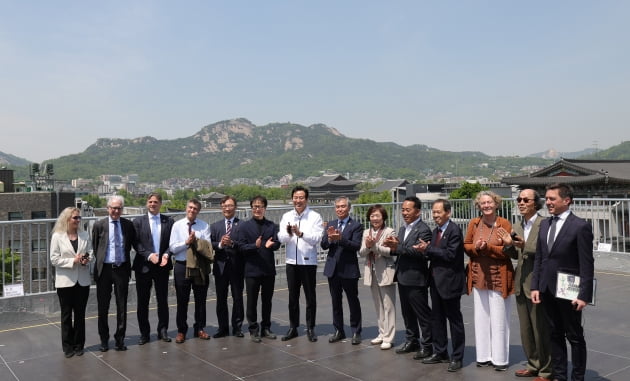 [포토] 서울도시건축비엔날레 주제관 하늘소 개장