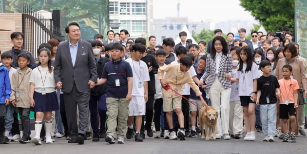 [포토] 용산 어린이정원 개방행사에 참석한 윤 대통령