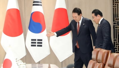 [속보] 기시다 "G7 정상회의 앞두고 국제정세 논의하고 싶다"