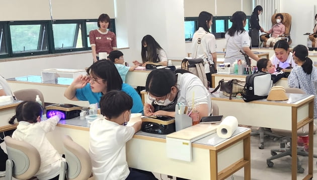 영진전문대, 대학 인근 주민, 교내 환경미화원 초청 헤어ㆍ네일ㆍ풋 재능기부