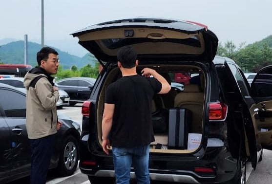 배승희 변호사가 18일 김남국 민주당 의원이 가평휴게소에서 포착됐다며 사진을 공개했다. /사진=배승희 변호사 페이스북