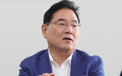 "코웰패션, 대형 유통사 손잡고 유니클로 뛰어넘을 것"