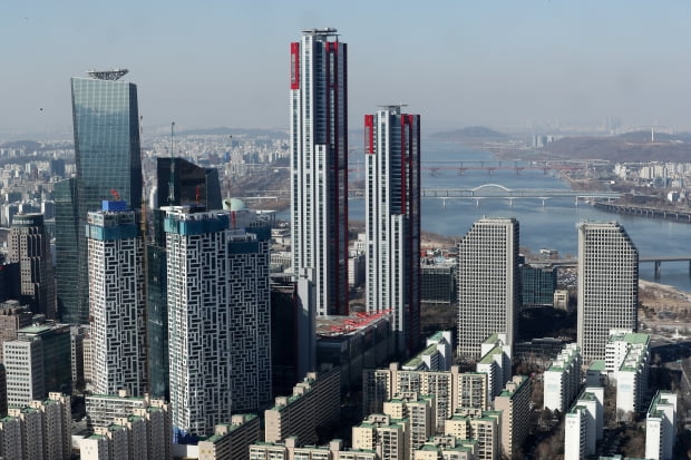 여의도, '한국의 맨해튼' 되나…높이제한 사라진다