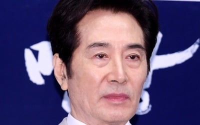 꽁 머니 카지노 전 연인 집필 '사생활 에세이' 출판금지 소송 오늘 선고