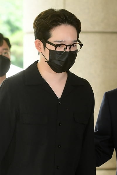  '필로폰 투약 혐의' 남태현, '조용히 법정으로'