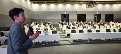 [포토] 대학생들의 멘토가 된 이순영 LG AI연구원