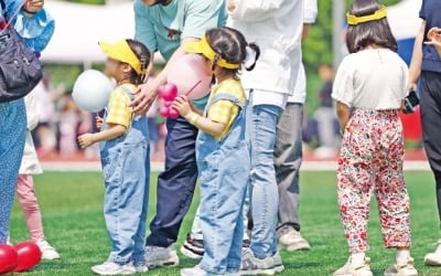 첫째 못 받고 둘째도 찔끔…'있으나 마나' 국민연금 출산 혜택 