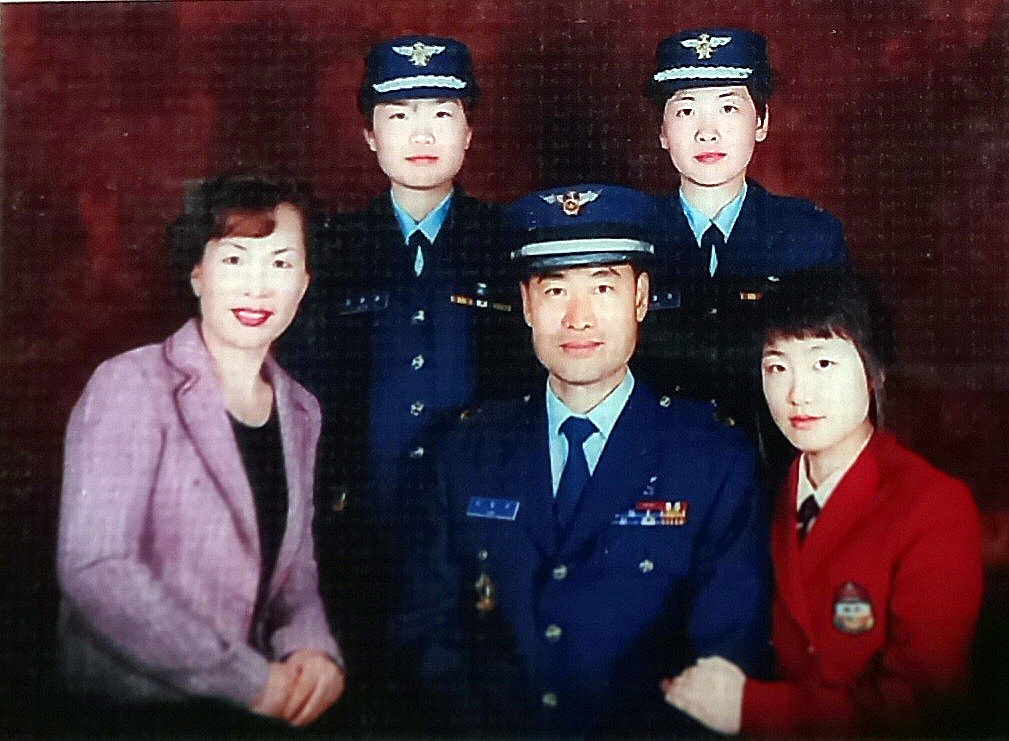 아빠·딸·사위까지 6명이 공군, 대한민국 하늘 지키는 가족