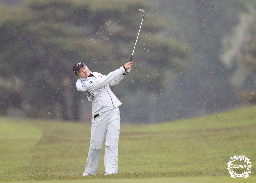 KLPGA 투어 교촌 레이디스오픈, 악천후로 36홀 대회로 축소(종합)