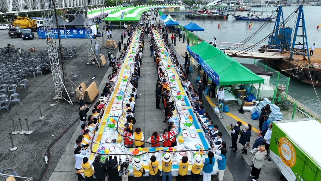 [픽! 완도] 장보고 수산물축제 '223m 해조류 김밥'