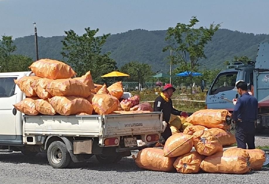 농약병·폐비닐 어떻게 모을까…수집 경진대회 여는 창녕군 주목