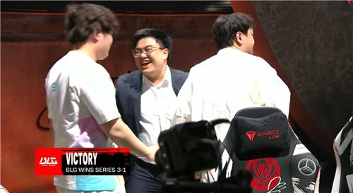 중국에 무너진 LCK 양대산맥…T1, MSI 준결승서 BLG에 1:3 패