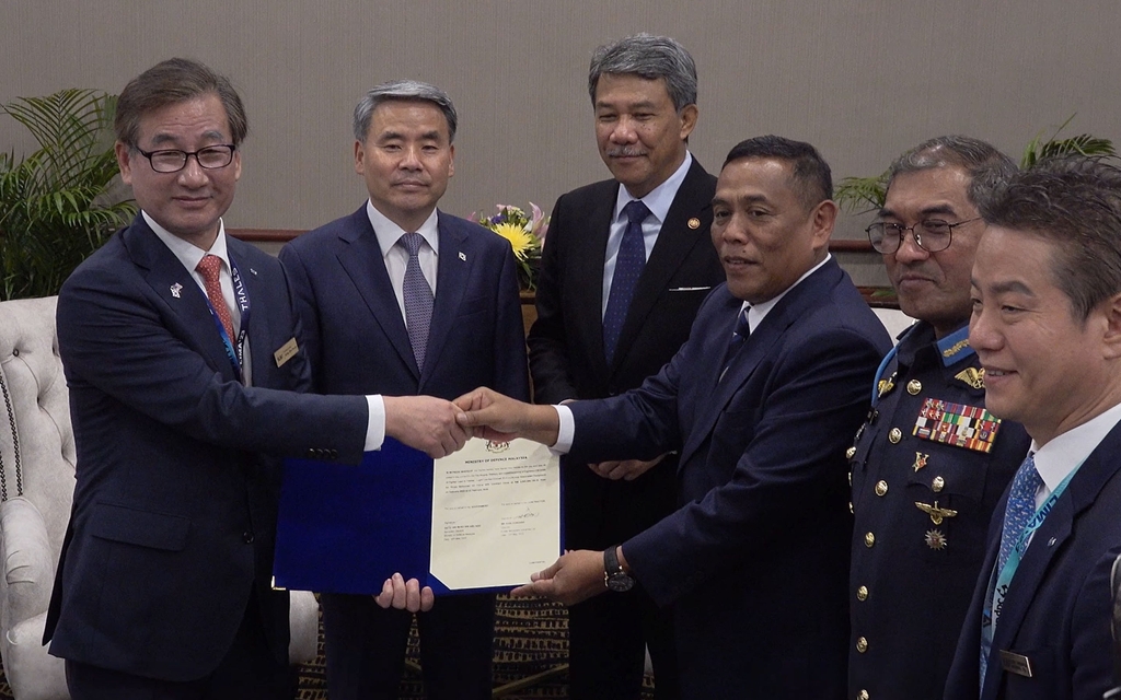 KAI, 말레이시아서 FA-50 18대 수출 최종계약식 개최