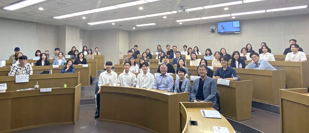 정의선, 연세대 수업 참관…"모든사람 편안하게 해드리고 싶다"