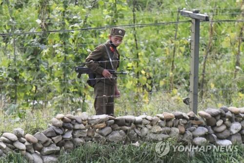 코로나 와중에…북한, 중러 국경에 대규모 장벽 세웠다