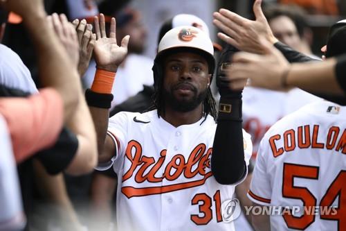 MLB 볼티모어, IL 오른 멀린스 대신 양키스서 방출된 힉스 영입