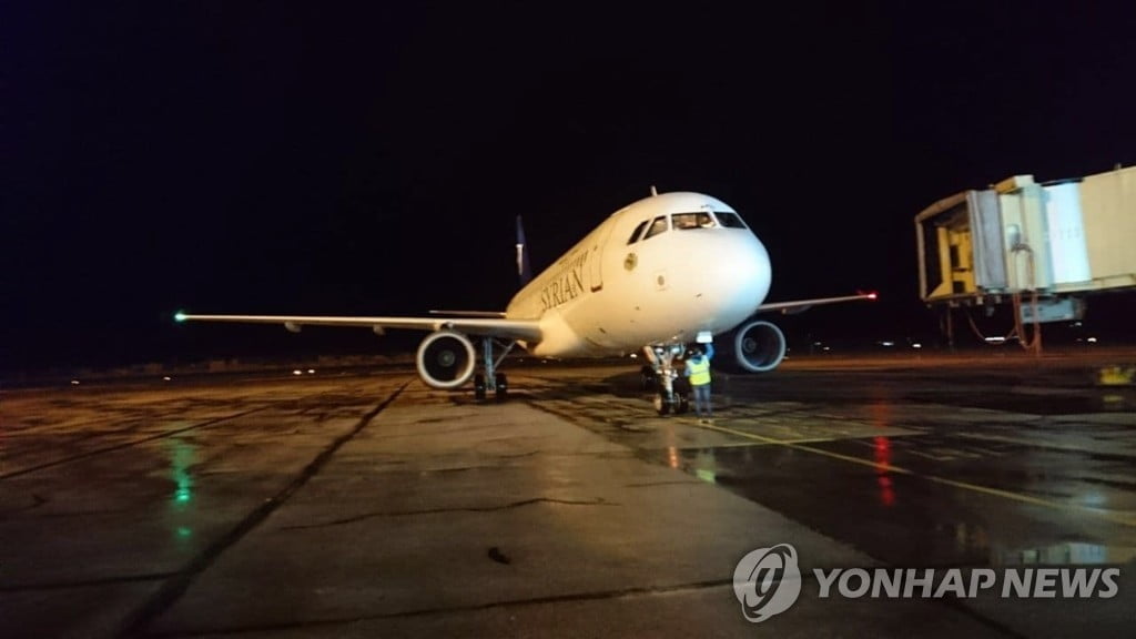 이스라엘 미사일 공격에 시리아 7명 사상…"알레포 공항 마비"