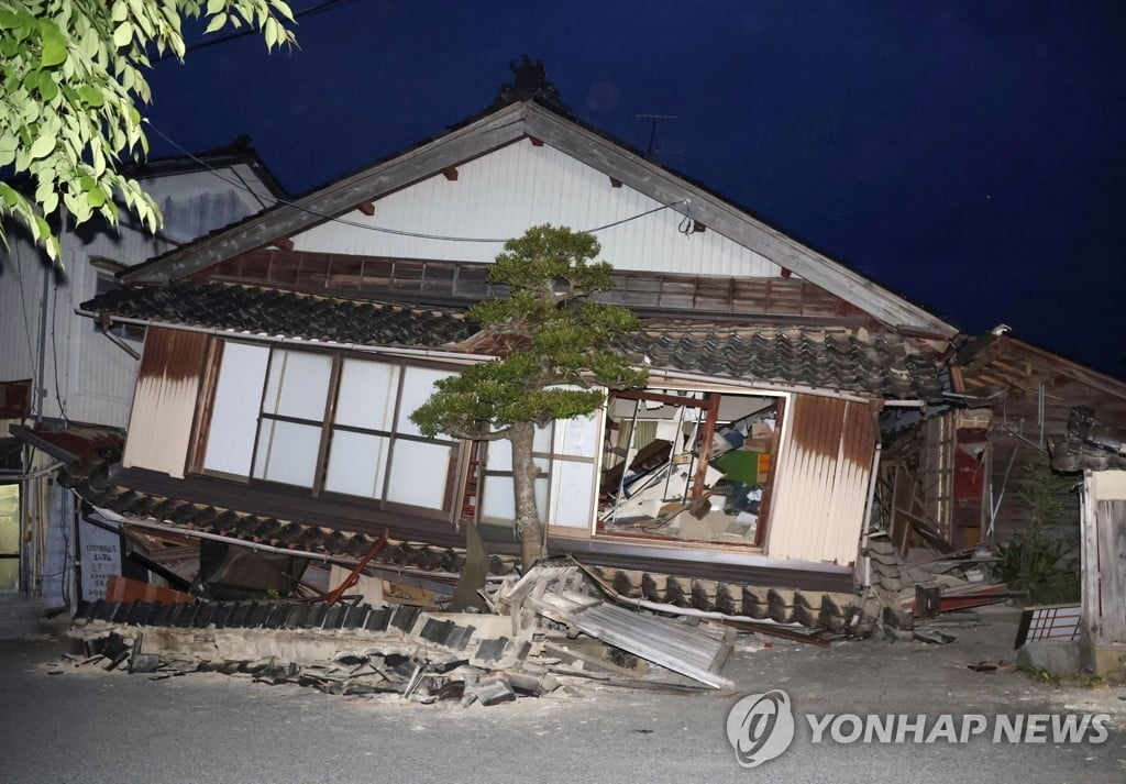 日 이시카와현서 규모 5.8 여진…"쓰나미 우려 없어"